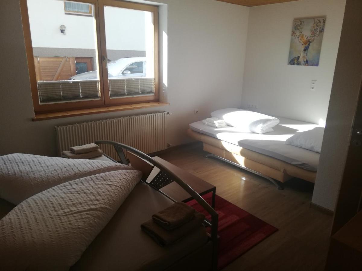 Apart 83 Tösenssteinach Buitenkant foto
